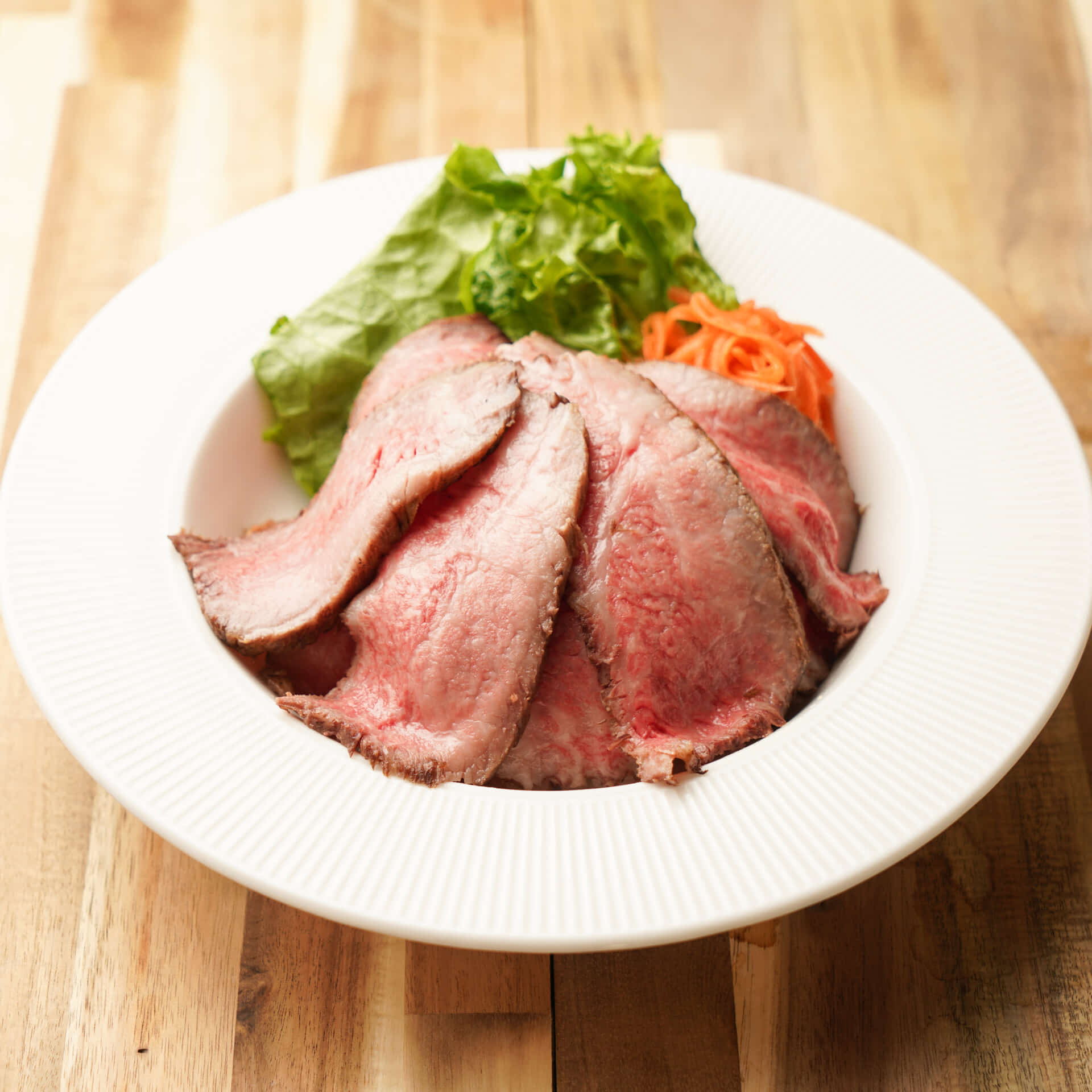 霜降国産牛希少部位のローストビーフ丼 肉2倍大盛