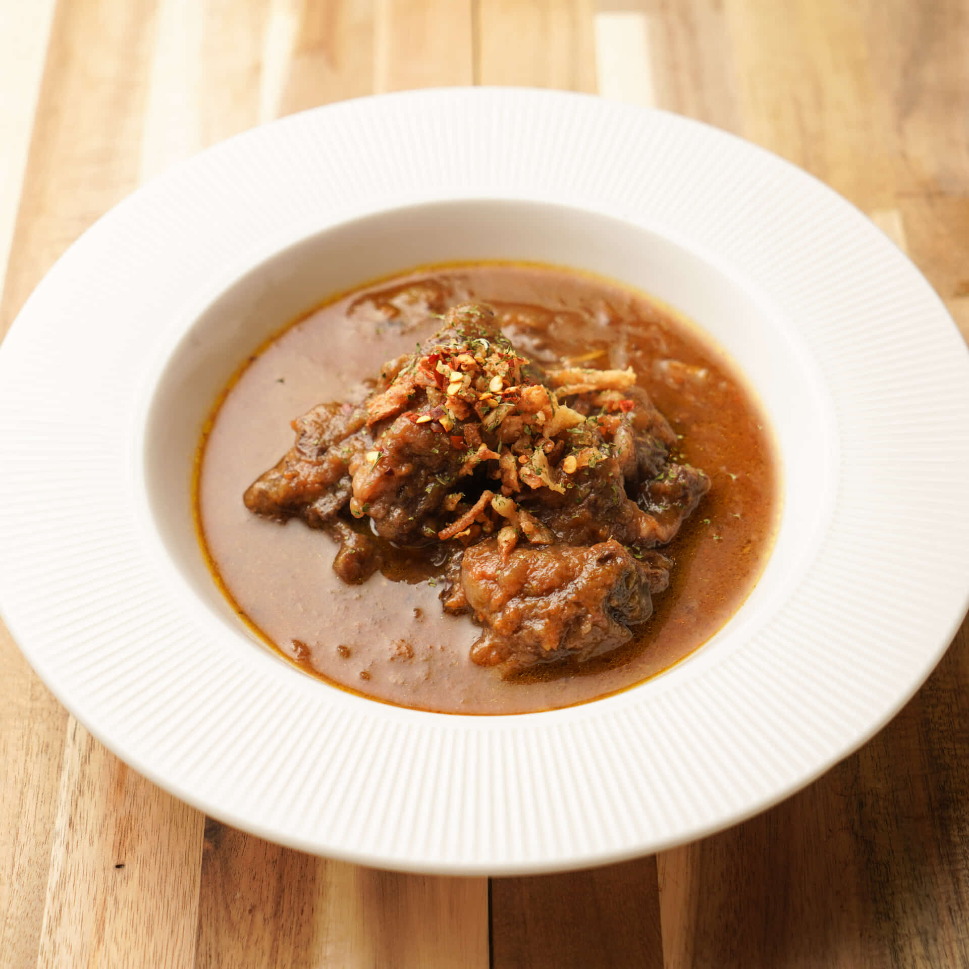 和牛スジ肉の赤ワイン煮込み